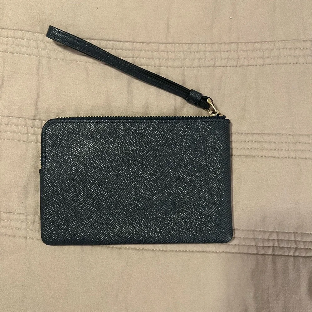 Coach navy blue Textured Wristlet corner zip - Picture 2 of 5